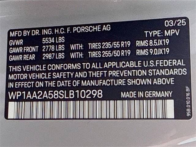 2025 Porsche Macan Base