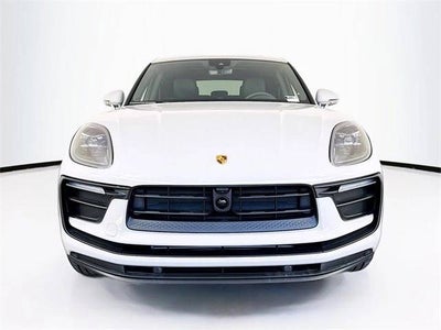 2025 Porsche Macan Base