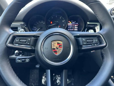 2025 Porsche Macan Base