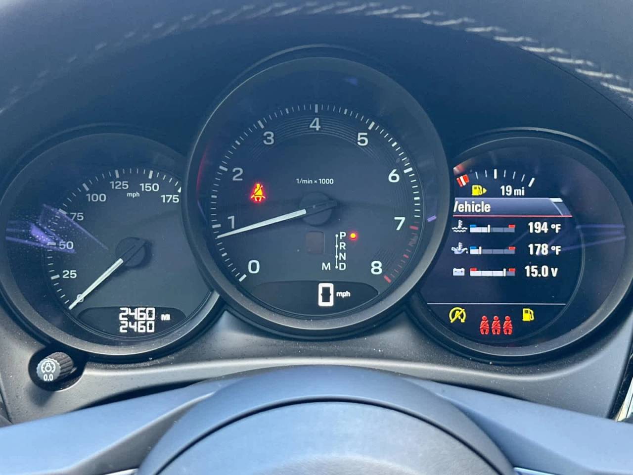 2025 Porsche Macan Base