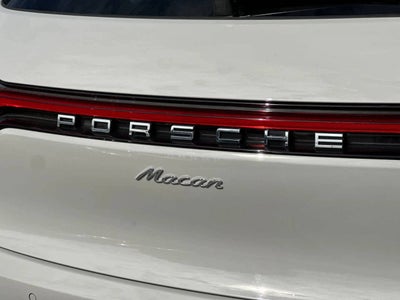2025 Porsche Macan Base