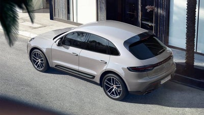 2025 Porsche Macan AWD