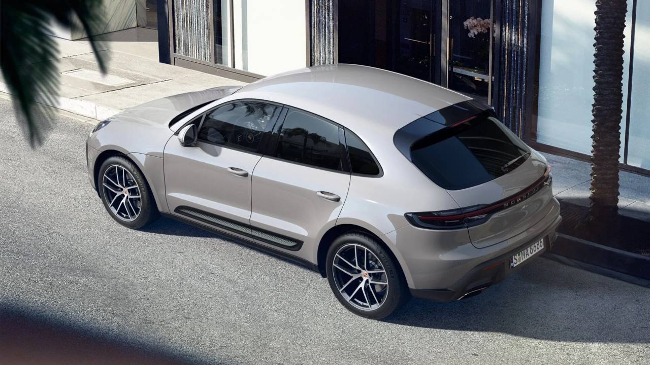 2025 Porsche Macan AWD