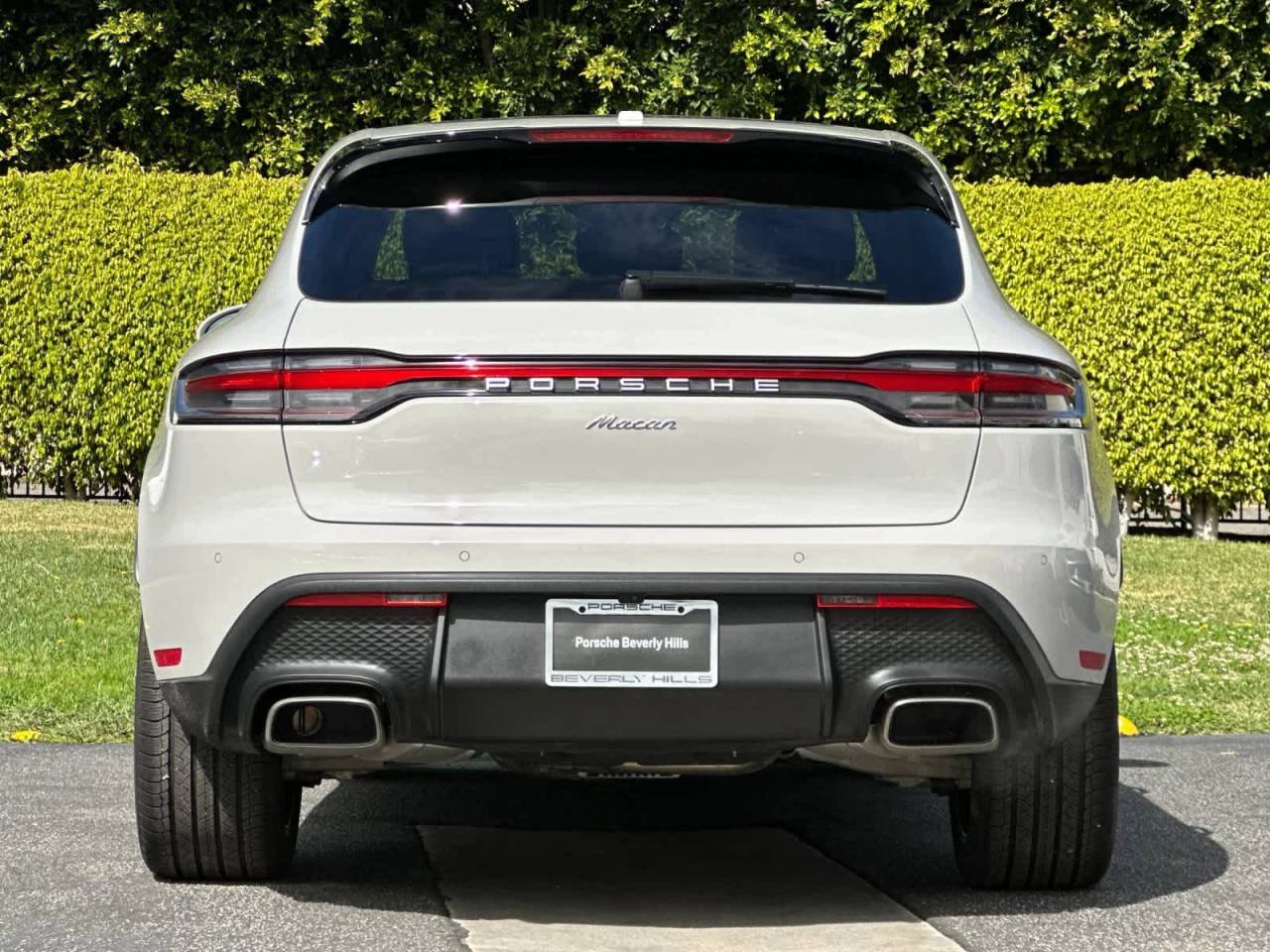2025 Porsche Macan Base