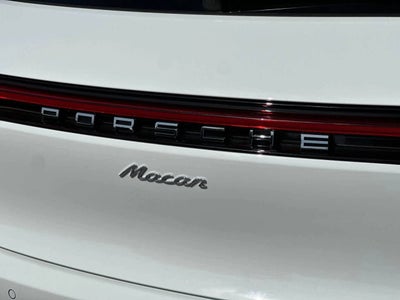 2025 Porsche Macan Base