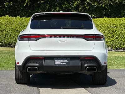 2025 Porsche Macan Base