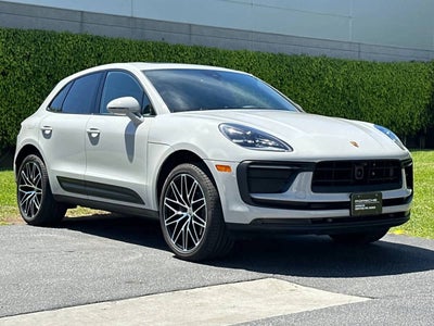 2025 Porsche Macan Base