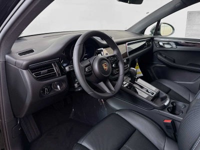 2025 Porsche Macan Macan T
