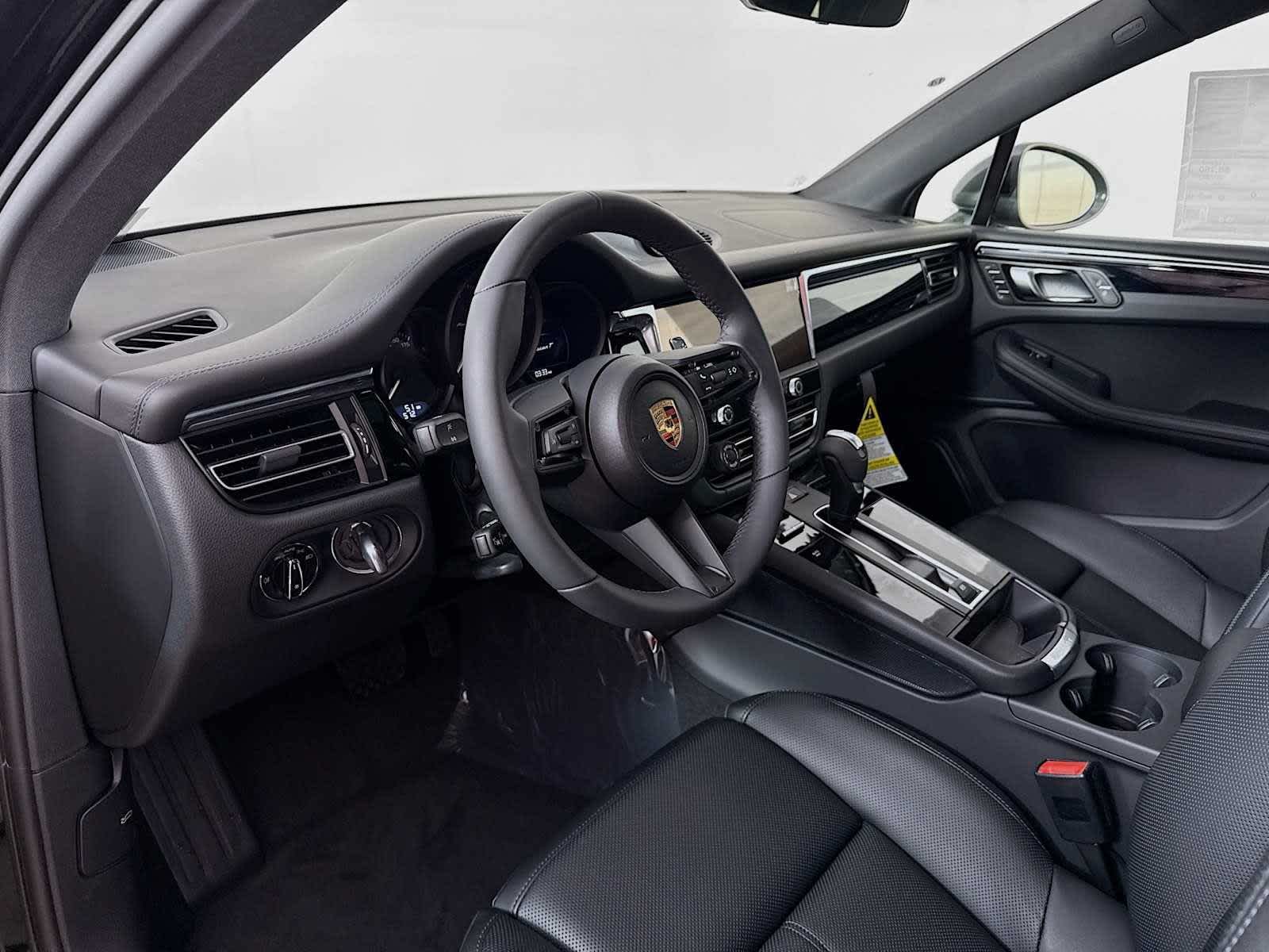 2025 Porsche Macan Macan T
