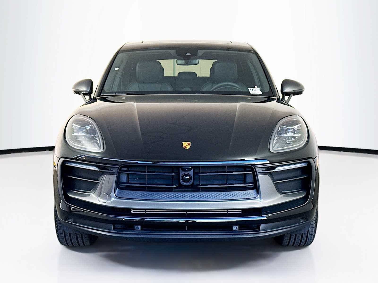 2025 Porsche Macan Macan T