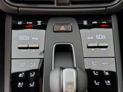 2025 Porsche Macan Macan T