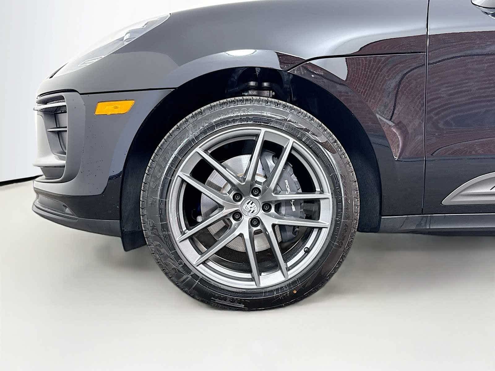 2025 Porsche Macan Macan T