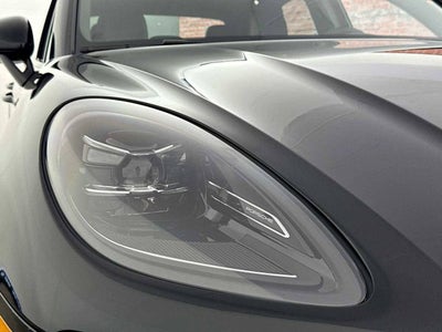 2025 Porsche Macan AWD