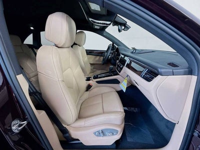 2026 Porsche Macan AWD