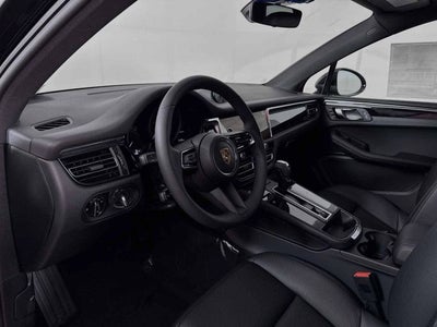 2026 Porsche Macan AWD