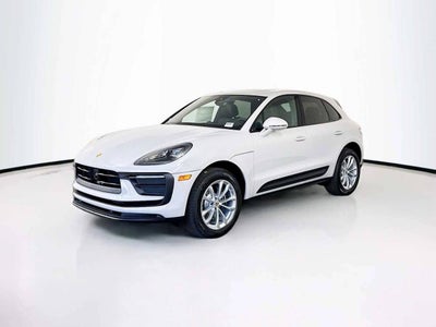 2026 Porsche Macan Base