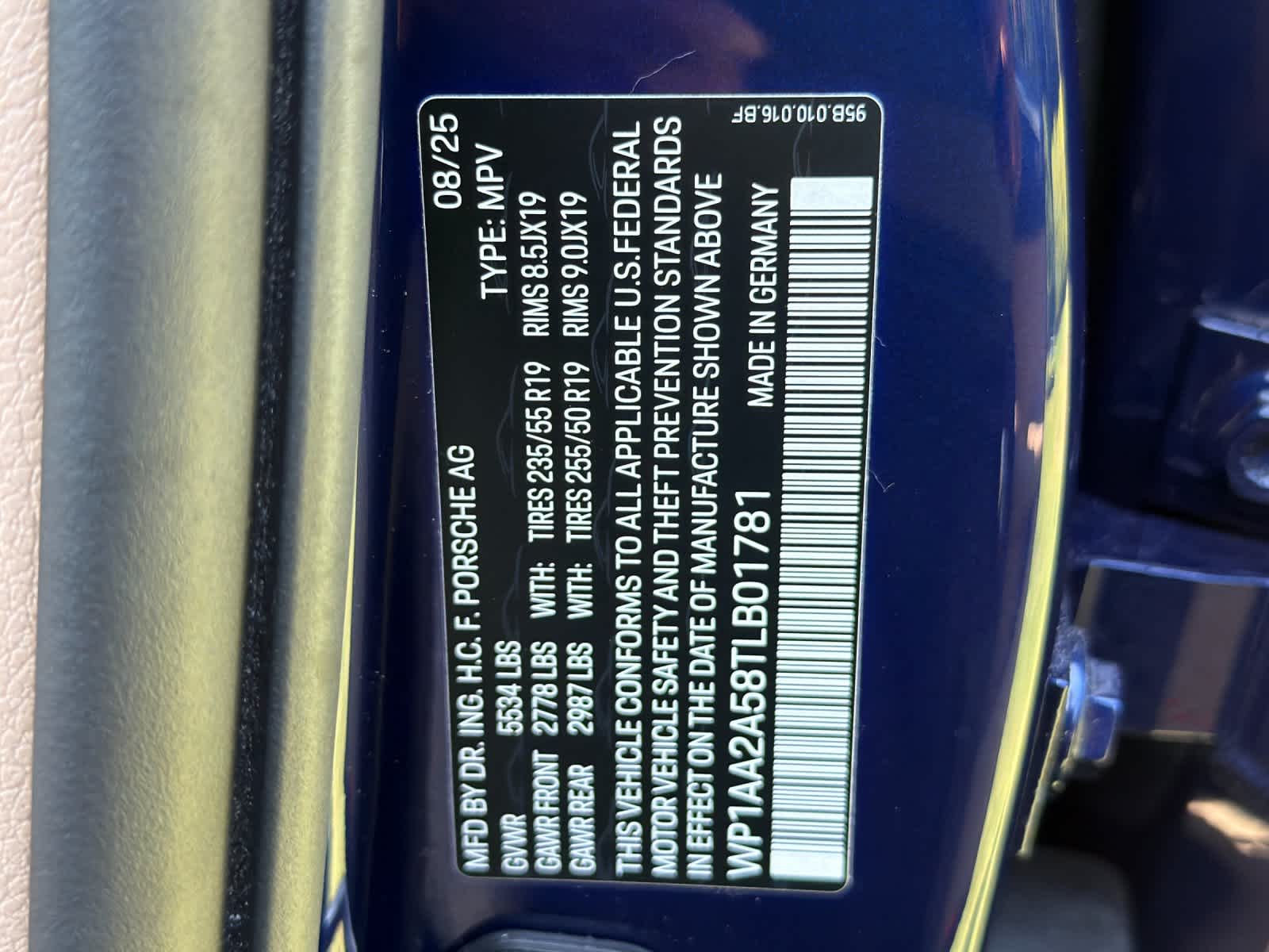 2026 Porsche Macan Macan