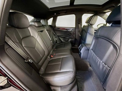 2026 Porsche Macan AWD