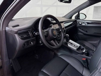2026 Porsche Macan AWD