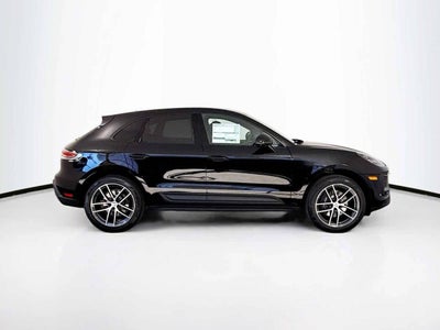 2026 Porsche Macan AWD