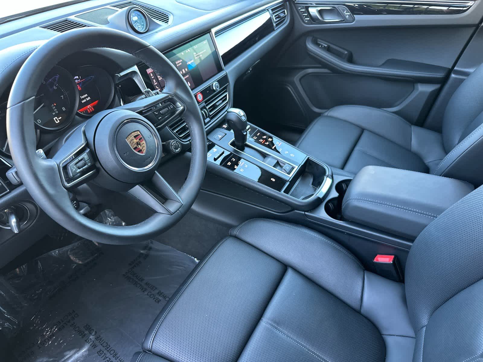 2026 Porsche Macan Macan