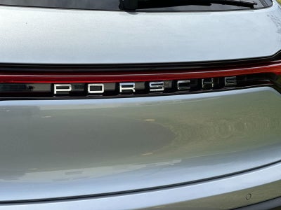 2026 Porsche Macan Base