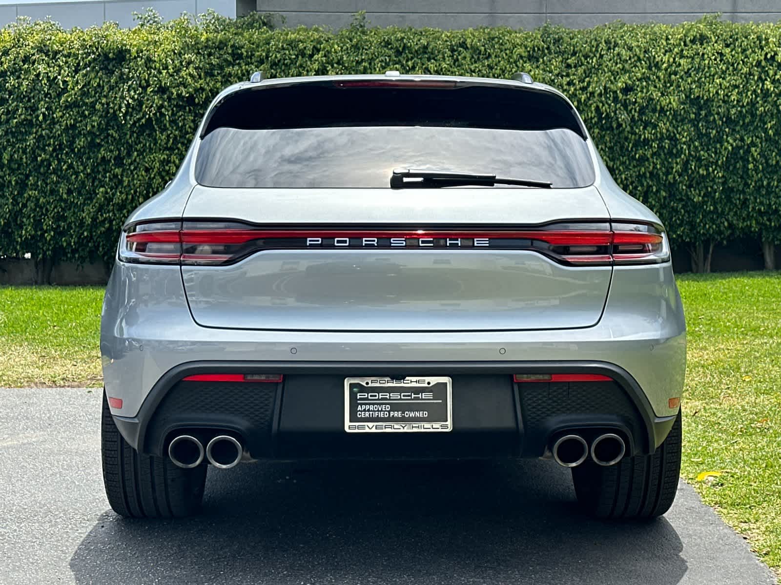 2026 Porsche Macan Base
