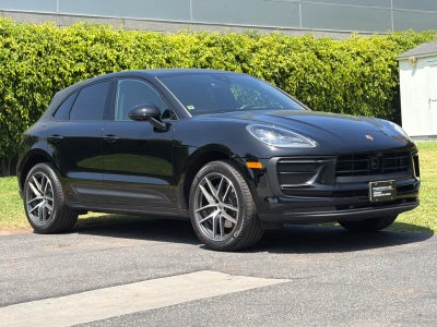 2026 Porsche Macan Macan