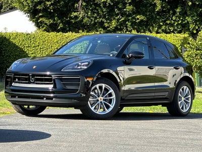 2026 Porsche Macan AWD