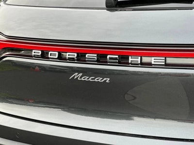 2026 Porsche Macan Base