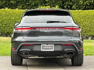 2026 Porsche Macan Base