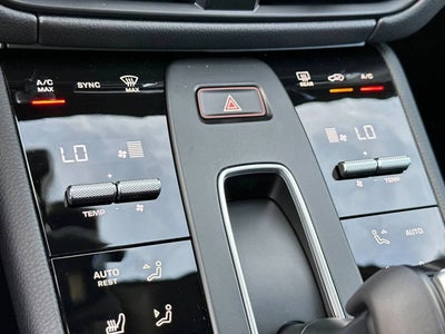 2026 Porsche Macan Macan