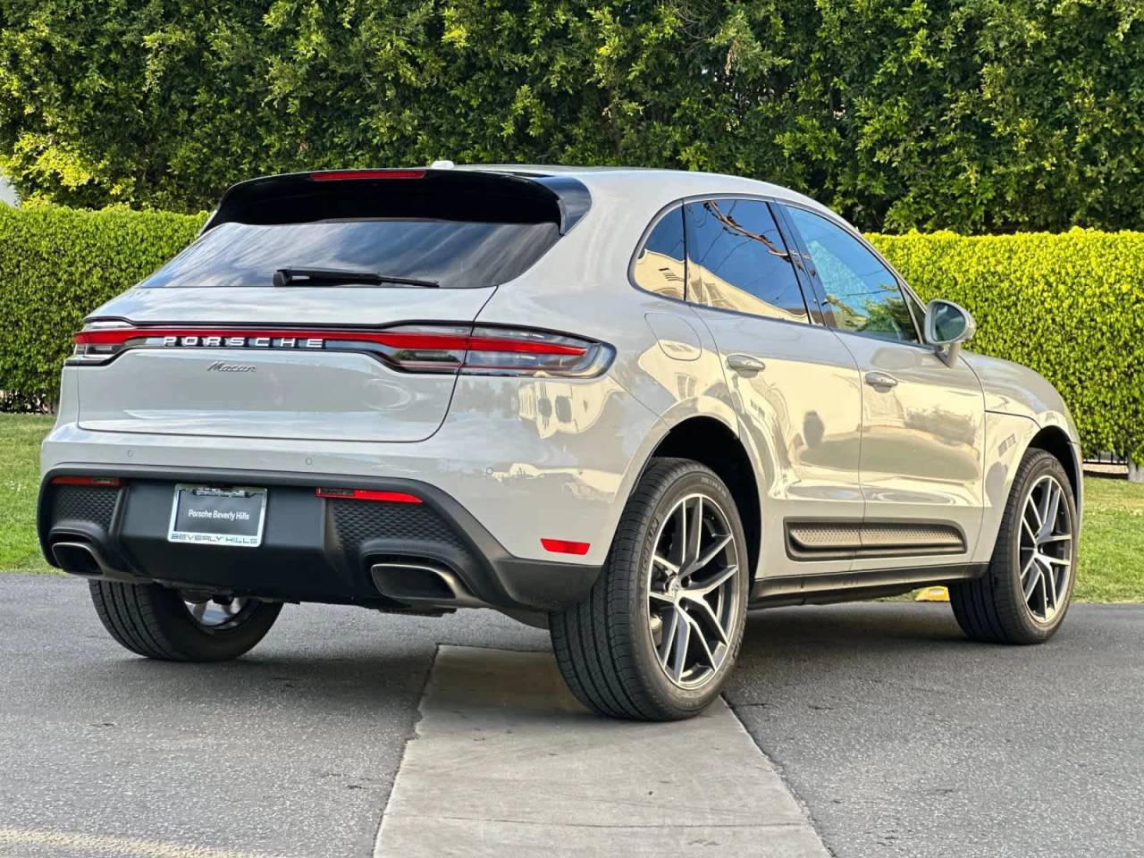 2026 Porsche Macan Macan