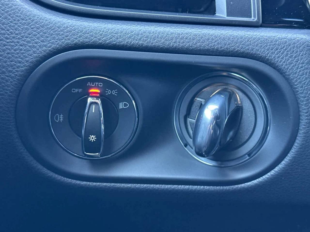 2026 Porsche Macan T