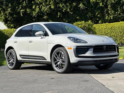 2026 Porsche Macan Base