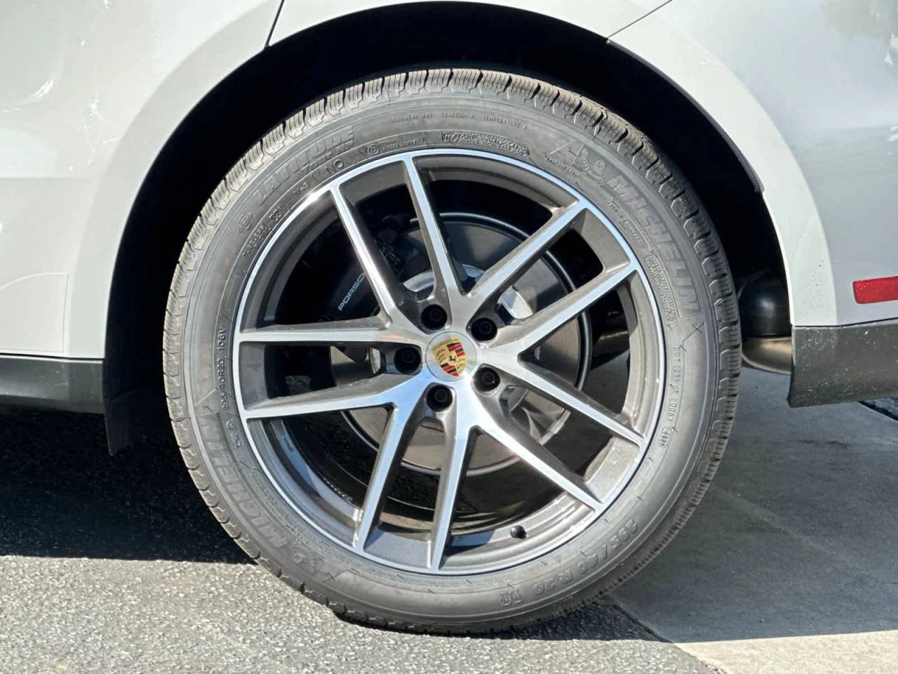 2026 Porsche Macan Base