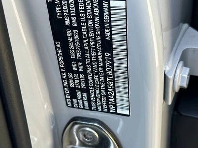 2026 Porsche Macan Base