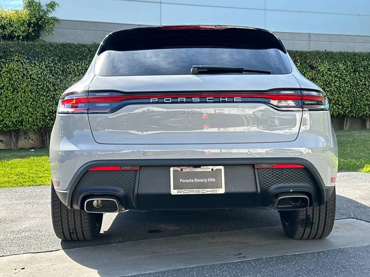 2026 Porsche Macan Base