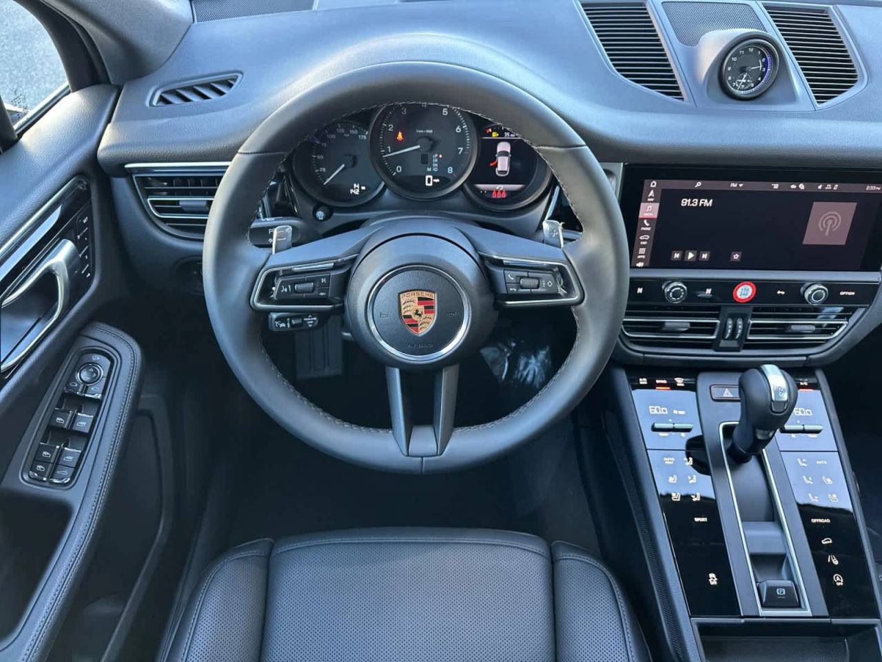 2026 Porsche Macan Base