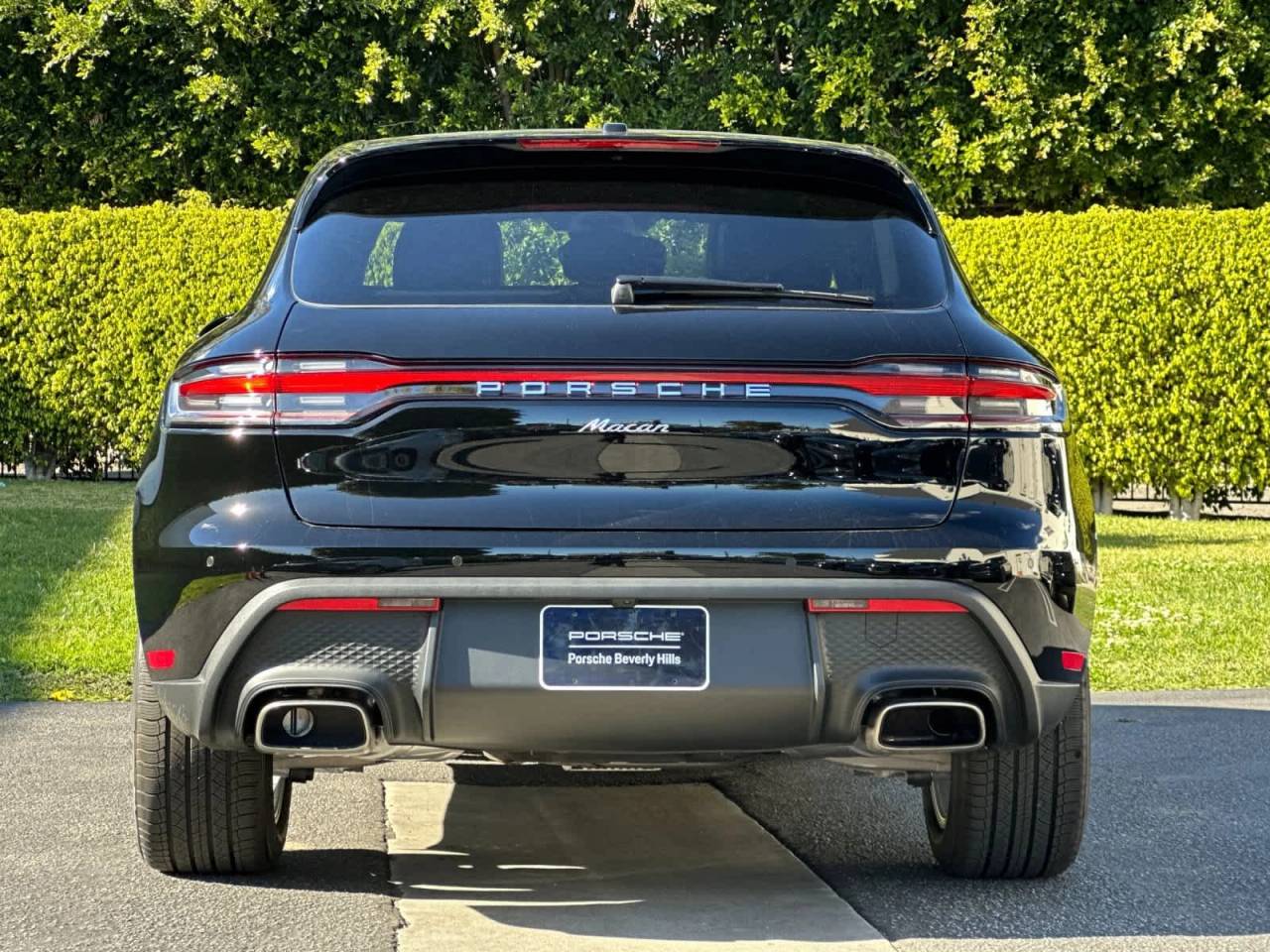 2026 Porsche Macan Base