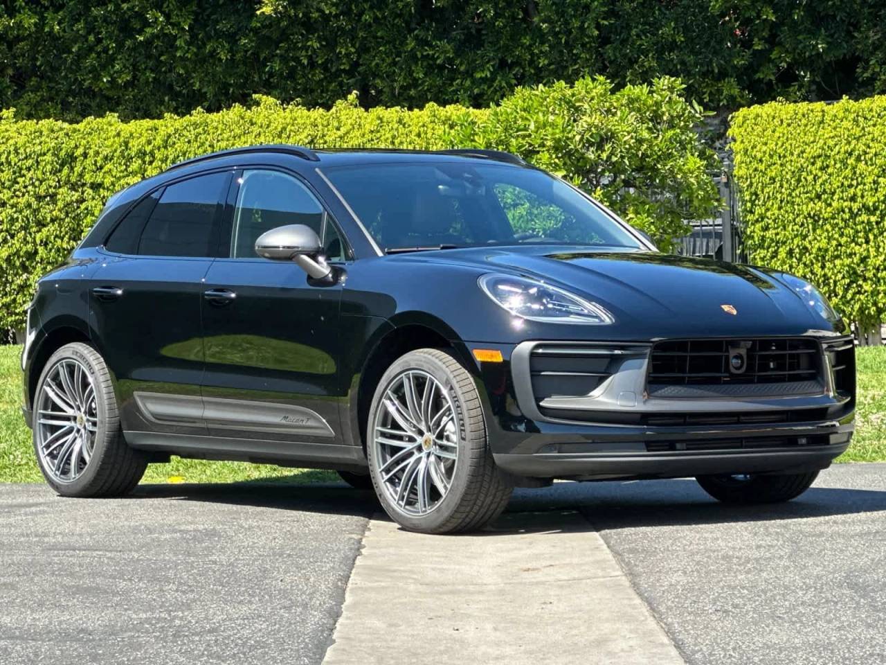 2026 Porsche Macan T