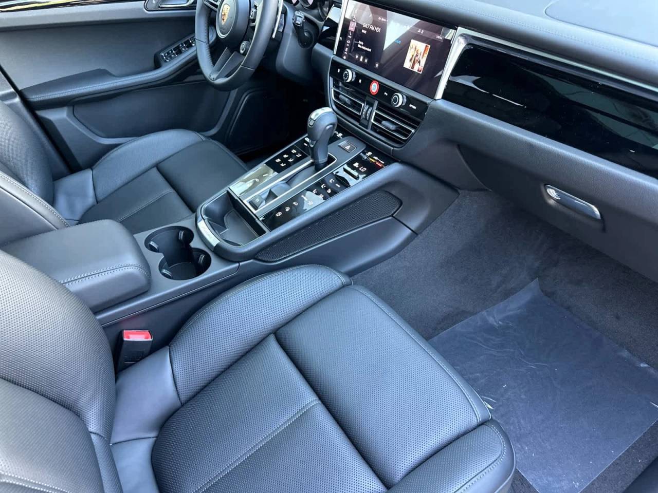 2026 Porsche Macan T