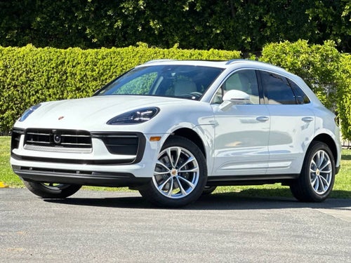 2026 Porsche Macan Base