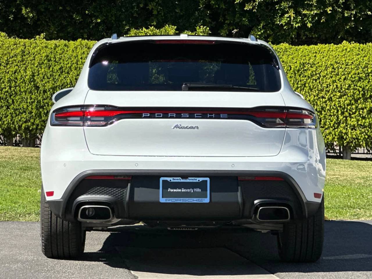 2026 Porsche Macan Base