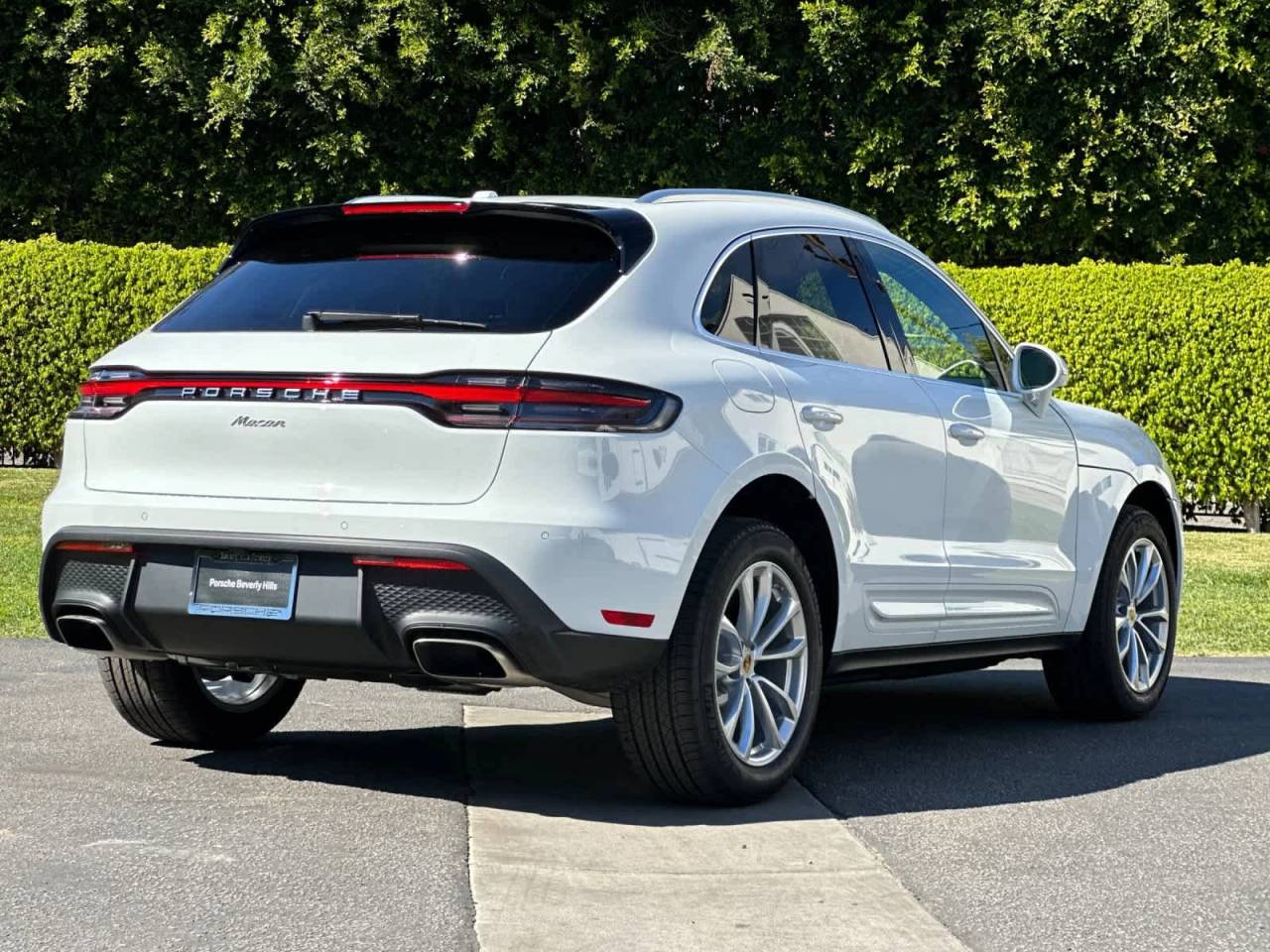 2026 Porsche Macan Base