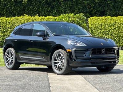 2026 Porsche Macan Base