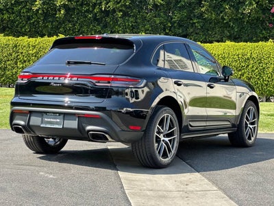 2026 Porsche Macan Base