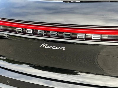 2026 Porsche Macan Base
