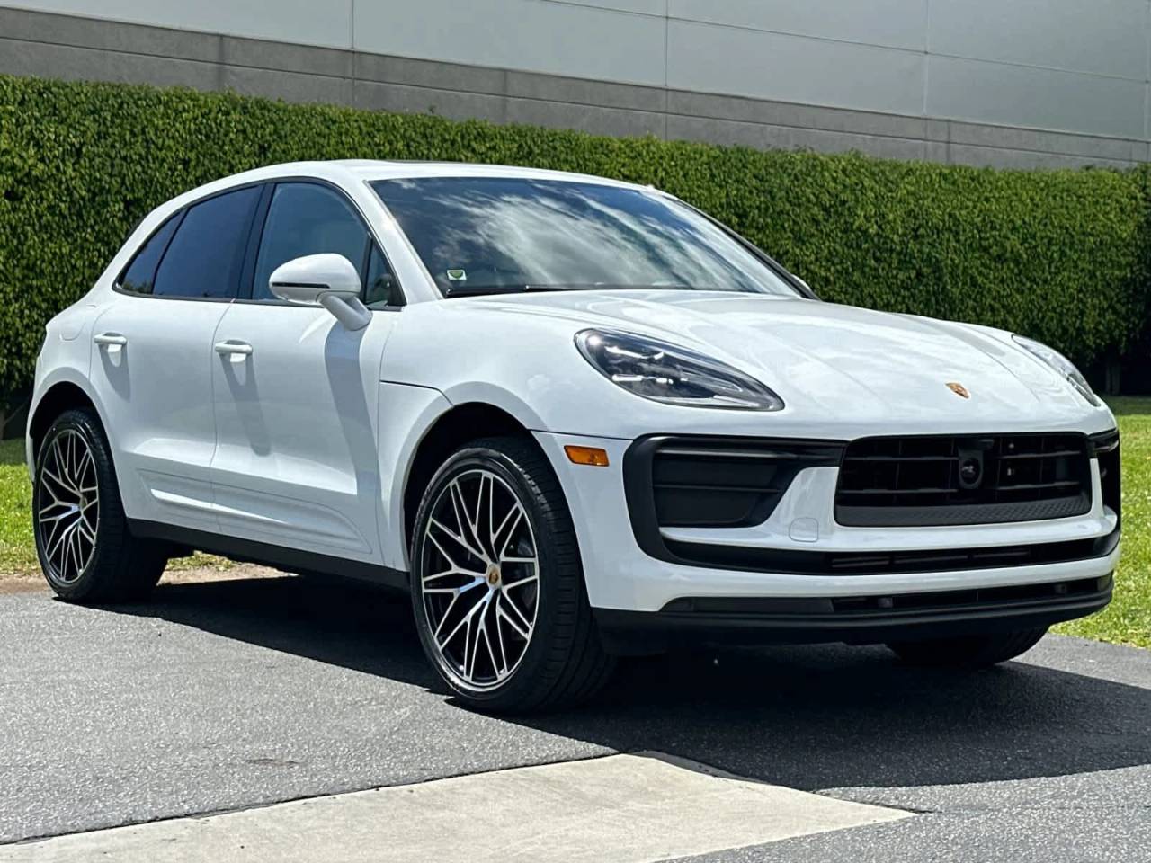 2026 Porsche Macan Base