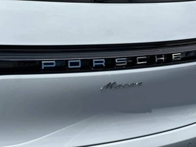 2026 Porsche Macan Base